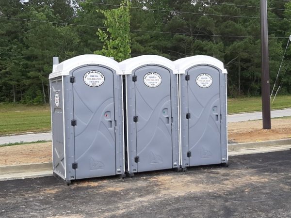 How to Plan an Event with Portable Toilets: 5 Essential Tips