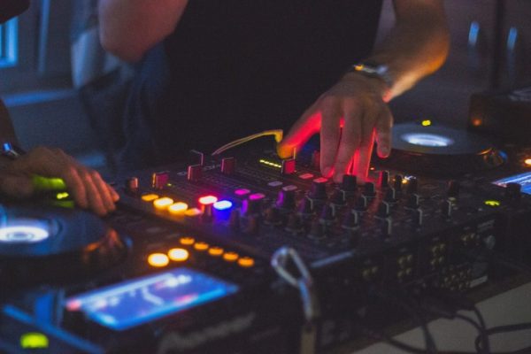 So how much should the DJ for your event cost in 2021?