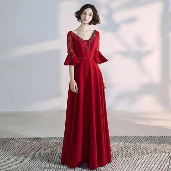 Discover the Elegance of Veaul Dresses