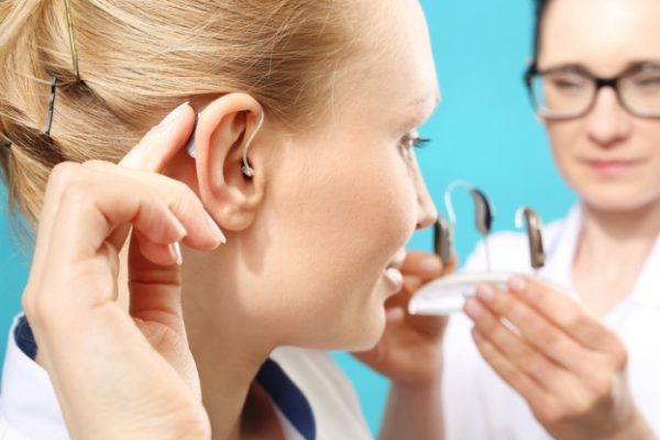 Here’s How to Decide Between In-Ear vs  Behind-Ear Hearing Aids