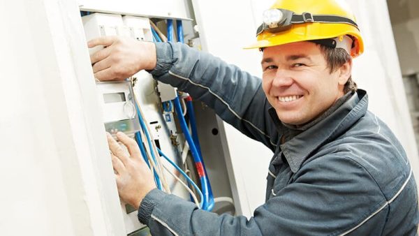 How Long is Electrician Trade School?
