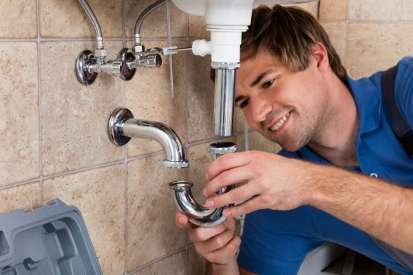Dealing with Emergency Plumbing Issues: What You Need to Know